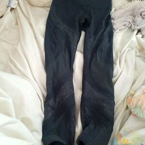 Green Ish Textured Leggings